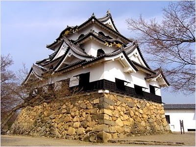 ปราสาทฮิโกเนะ (Hikone Castle)