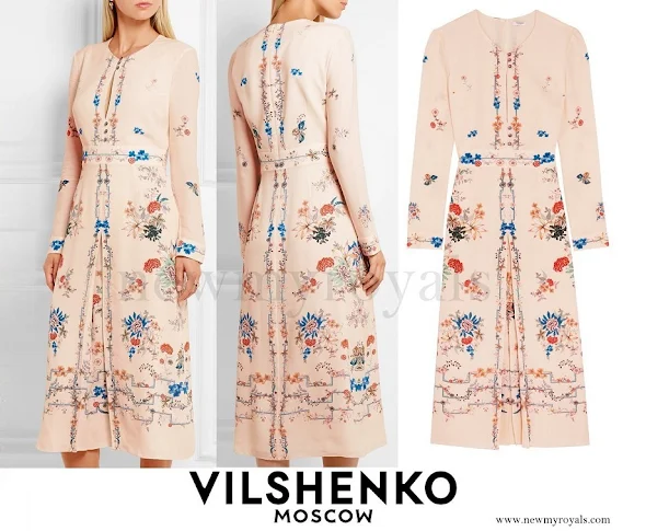 Crown Princess Mary wore VILSHENKO Jerry Floral Print Silk Crepe de Chine Dress