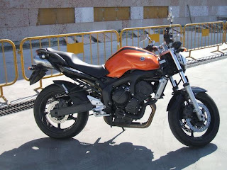 yamahamanual: 2009 Yamaha FZ6-N Owners Manual