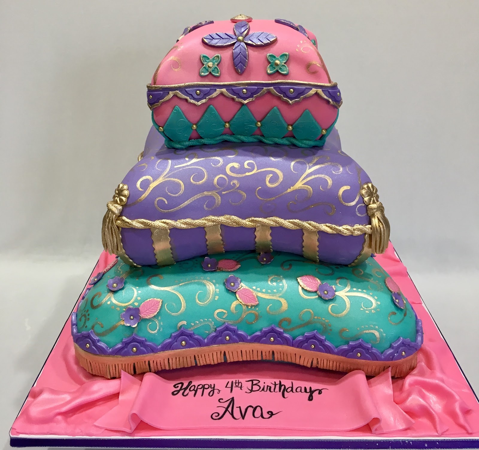 Mymonicakes Arabian Nights Princess Pillow Cakes