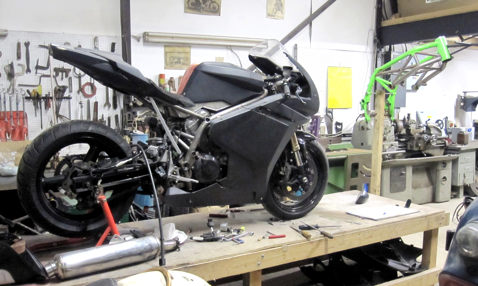 Sv650 Project Moto-R Design: SV650 - Getting Closer