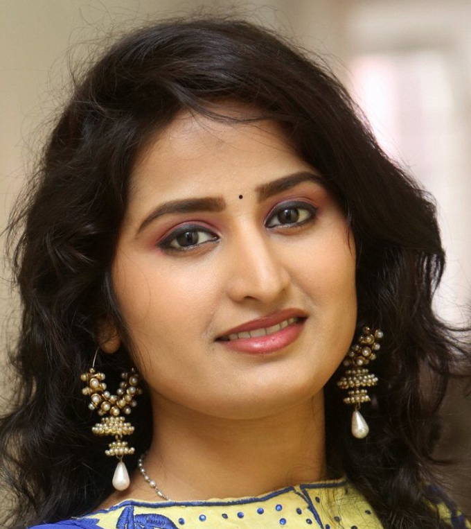 Telugu TV Actress Ankitha Hot Face Closeup Photos.