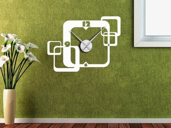 Unusual Wall Clock for Contemporary Room Design