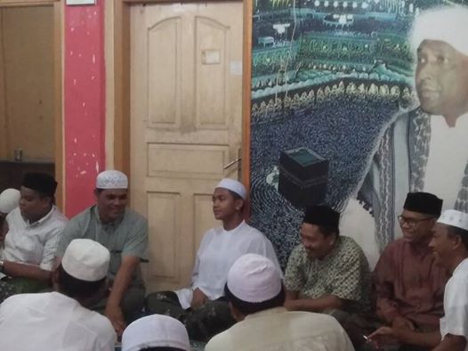 Subhanallah Tawadhuknya Tgk Atasykuri Abana Kepada Akhan Buka Pengajian Di Gampong Jawa Mudhiatulfata