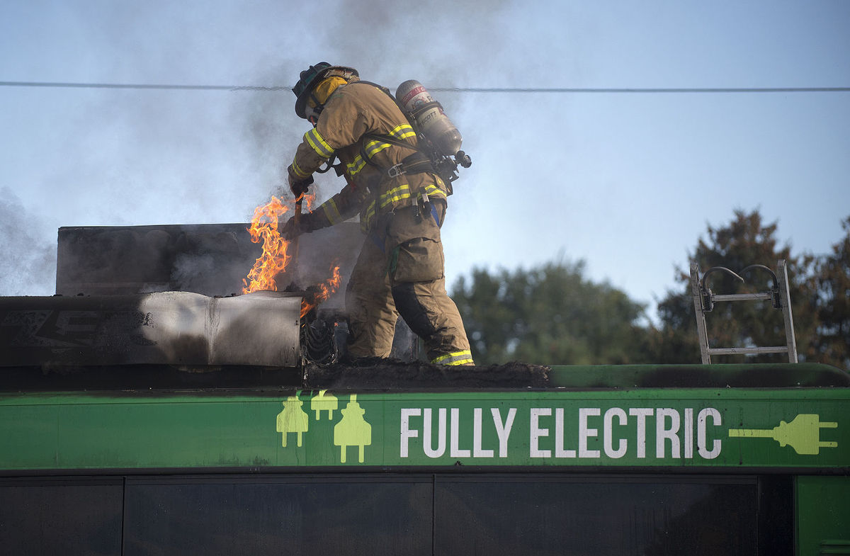 MEC&F Expert Engineers A brand new electric TransIT bus caught fire