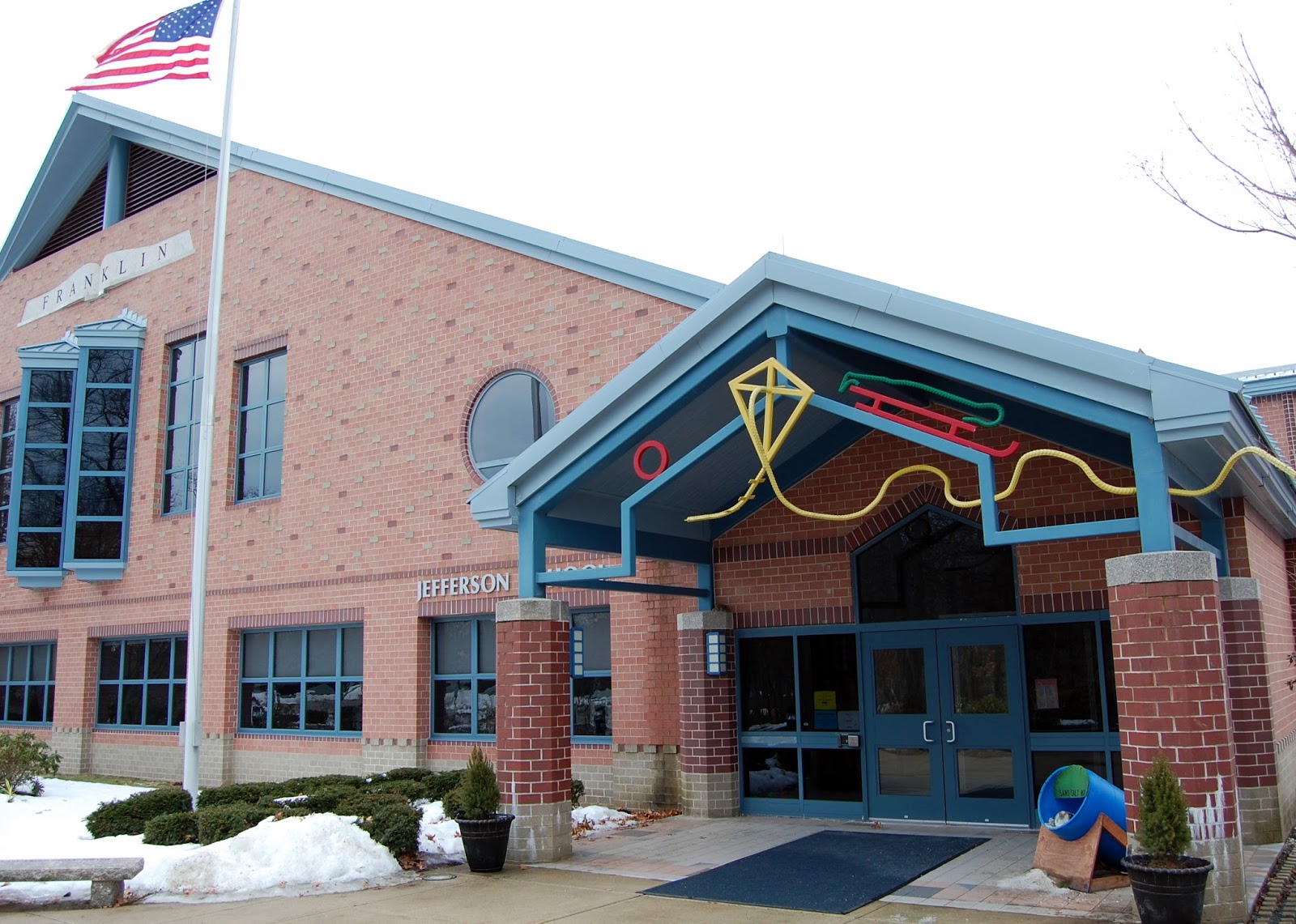 Franklin Matters: In the News: clothing drive recognized, summer school