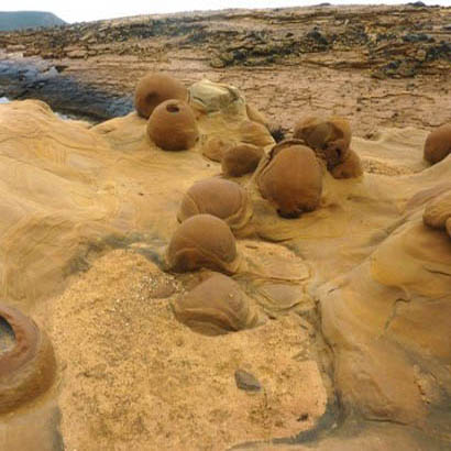 ΛΗΜΝΟΣ: Πετρώματα στο νησί του Ηφαίστου