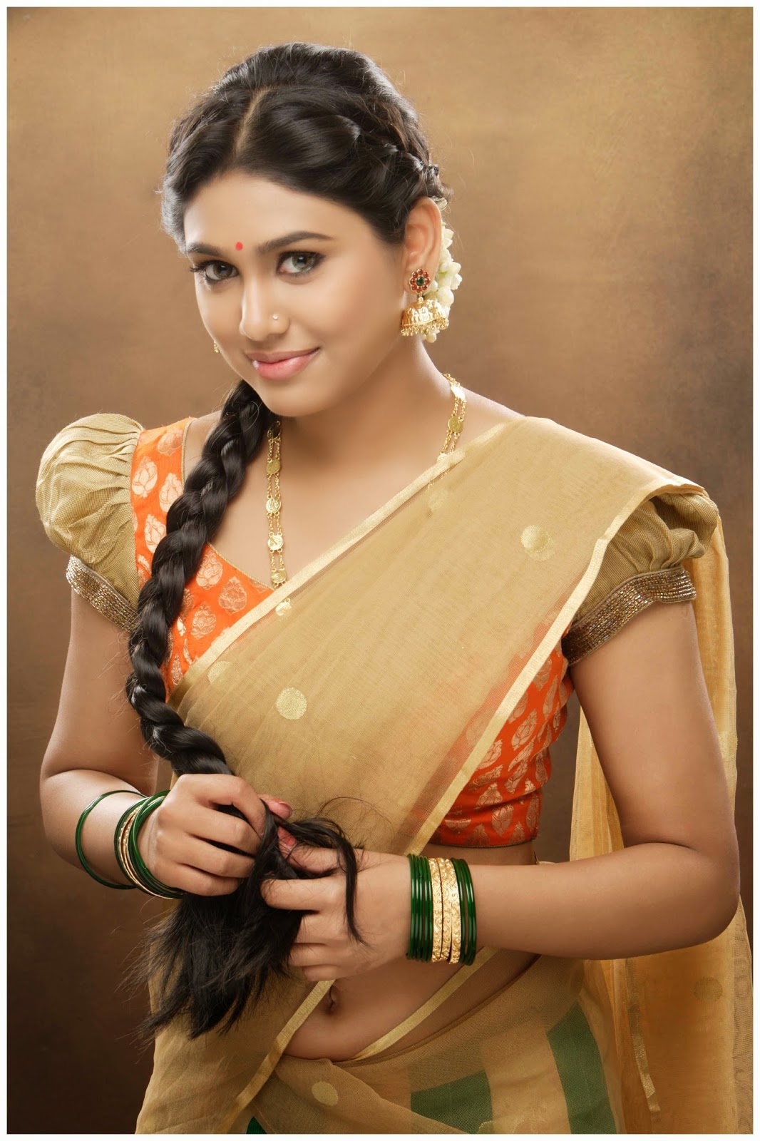 Actress Manisha Yadav latest hot hd stills | Tamil Movie Stills, Images