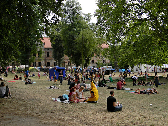Slot Art Festival w Lubiążu klasztor, cystersi, sztuka życia, artyści