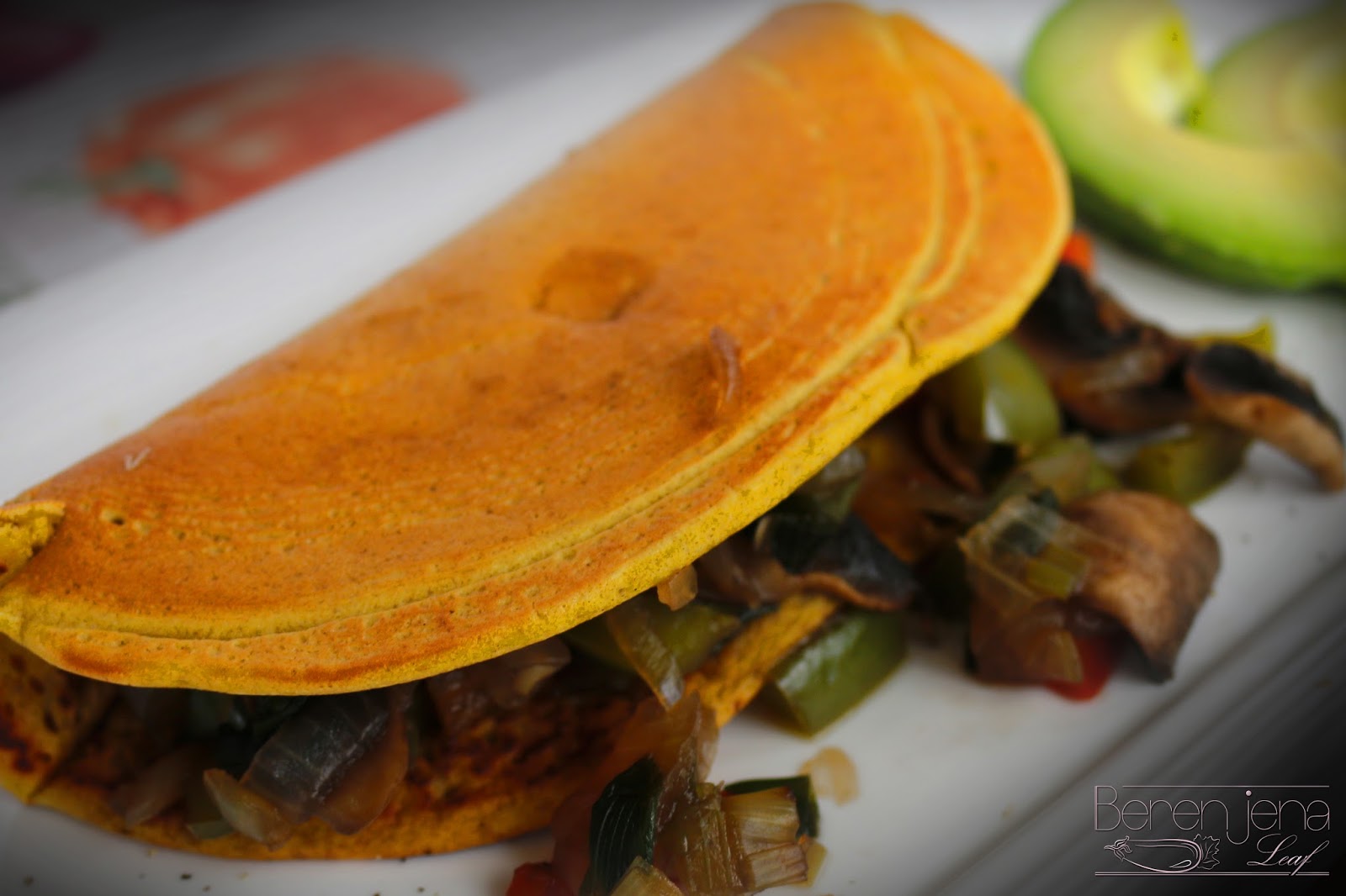 Omelette (tortilla de garbanzo) y vegetales