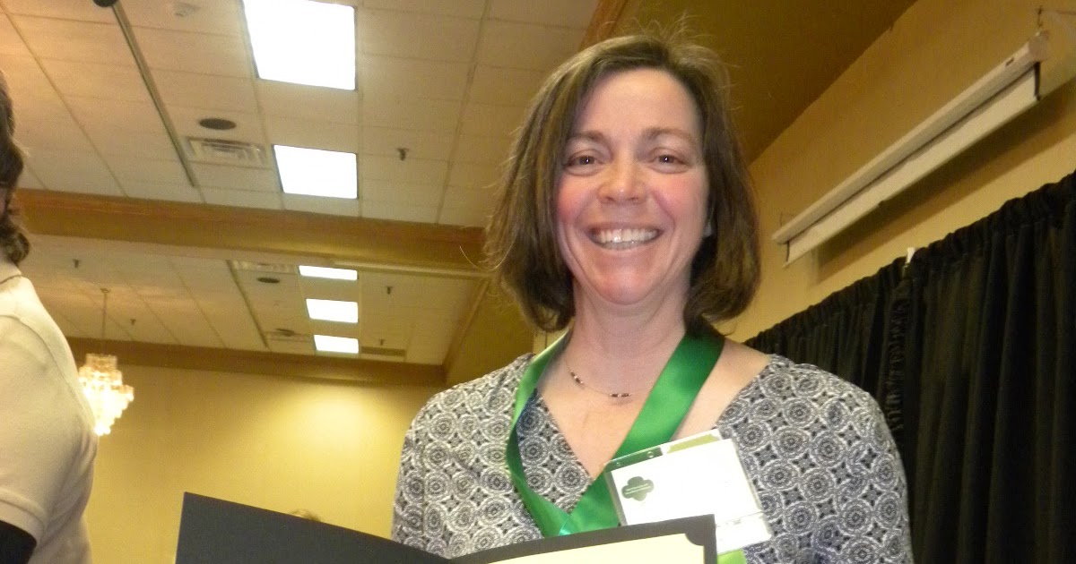 Girl Scouts of Southern Illinois Thirteen Volunteers Receive the Appreciation Pin From Girl