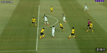 와씨 경남 네게바-말컹 미친 팀플레이 선제골 ㄷㄷ.gif 말컹은 집으로 돌아가 아들이랑 하루를 마무리했는데 2경기 연속골 네게바 이 자식은...jpg