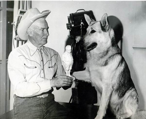 Mary's Be a GoodDog Blog: Rin Tin Tin: The Life and The Legend of World ...
