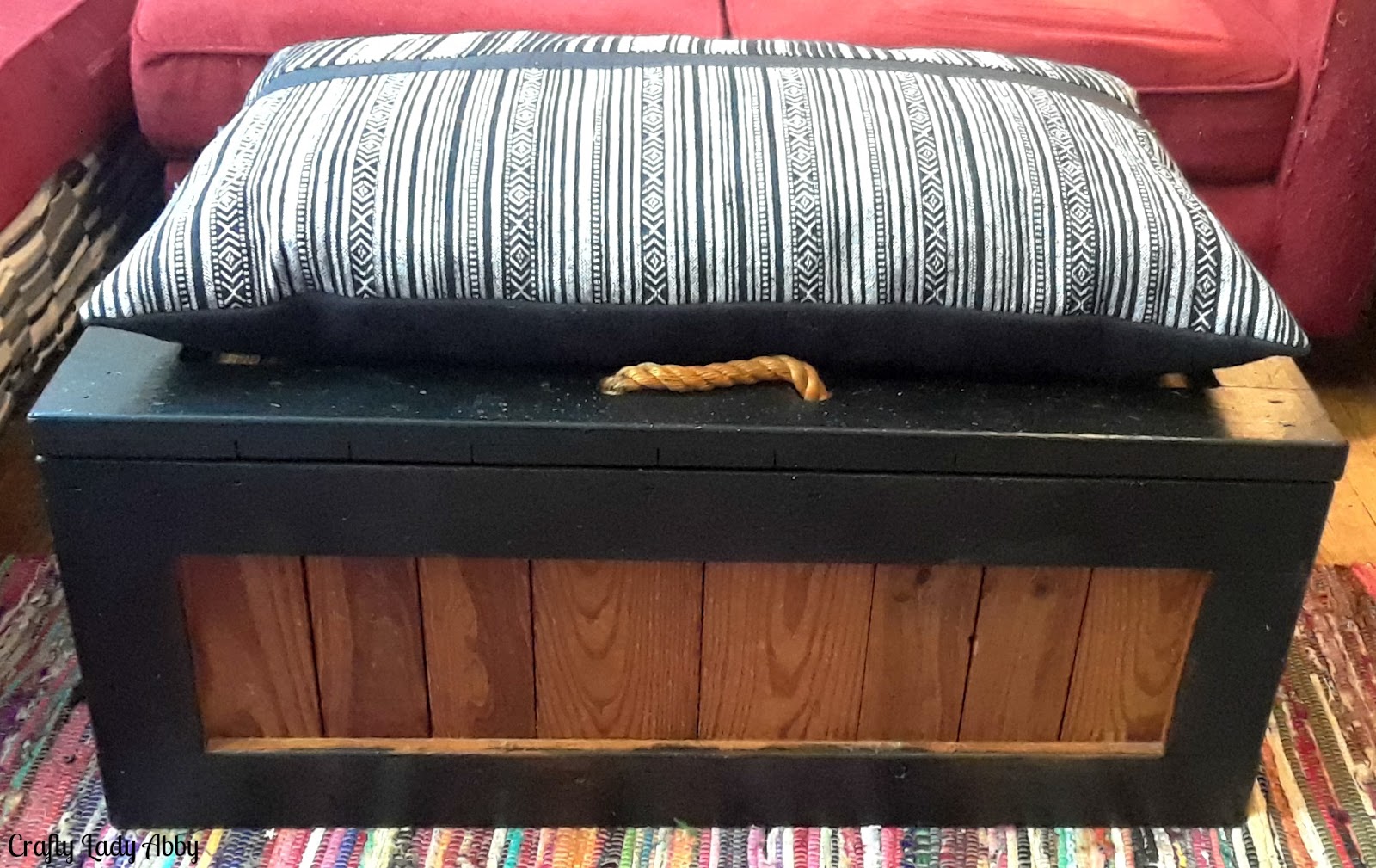 SEWING DIY Geometric Pillow Top Storage Box