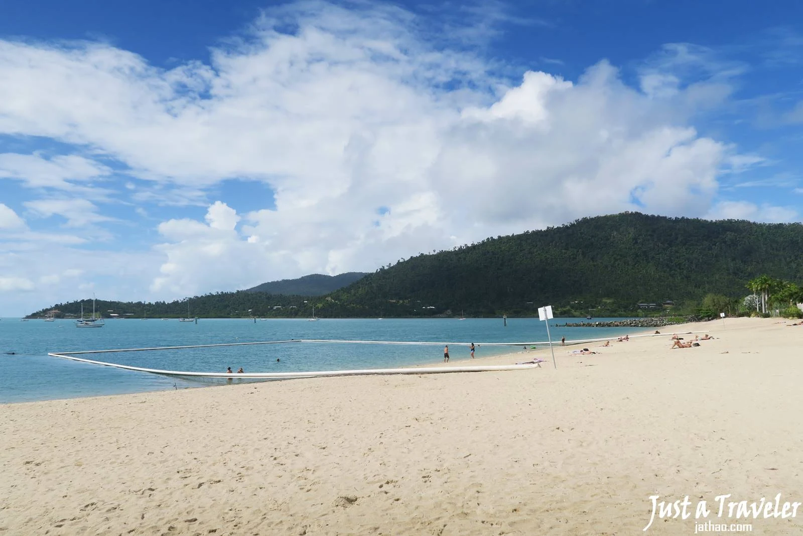 聖靈群島-艾爾利海灘-推薦-景點-Boathaven-市區-旅遊-觀光-行程-遊記-自由行-一日遊-半日遊-Airlie-Beach-Travel-Attraction