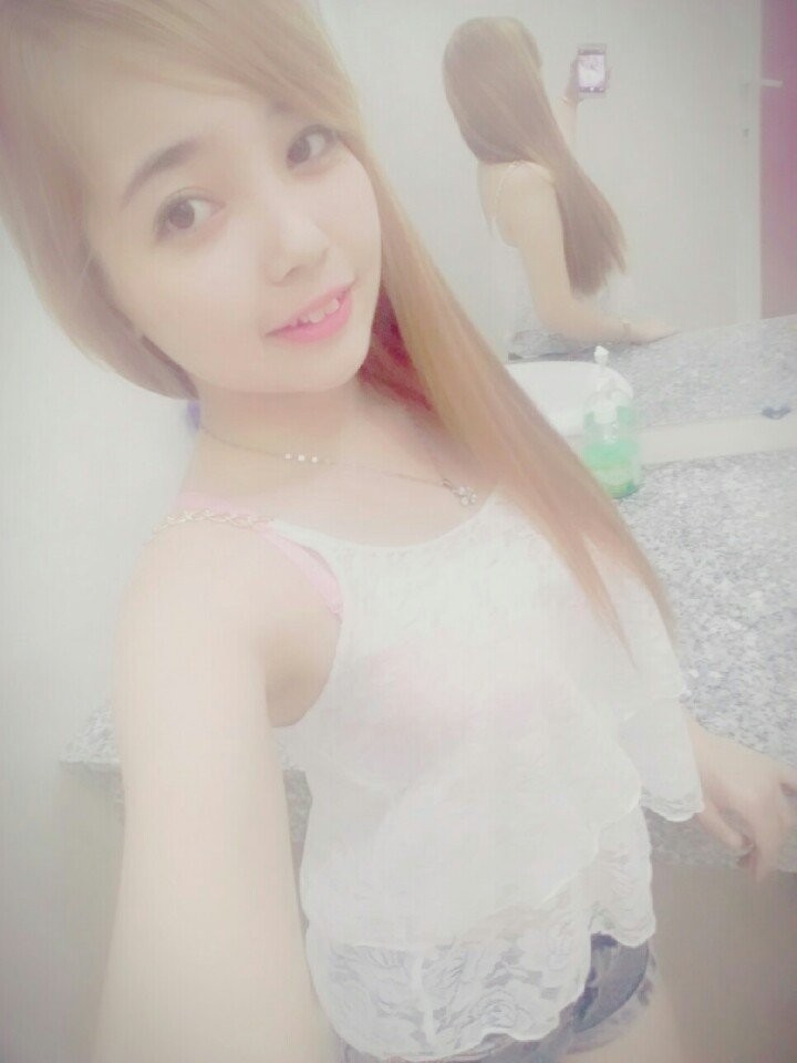 Girl xinh ngực khủng