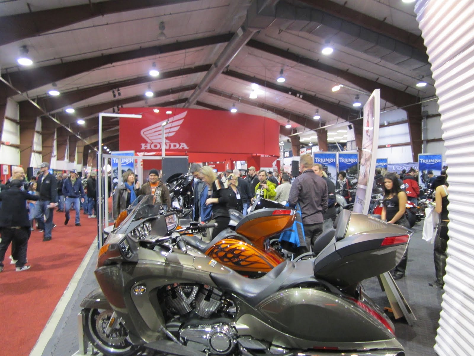 Posted by FunFunVancouver! at 0645