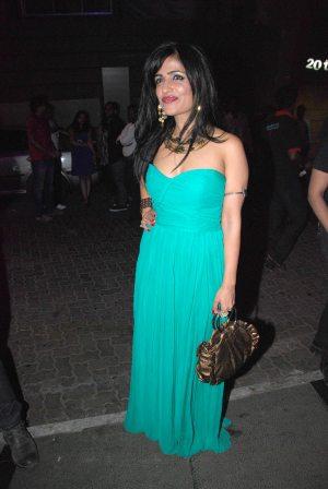 Shibani Kashyap in green gown - Shibani Kashyap Hot in Green Gown