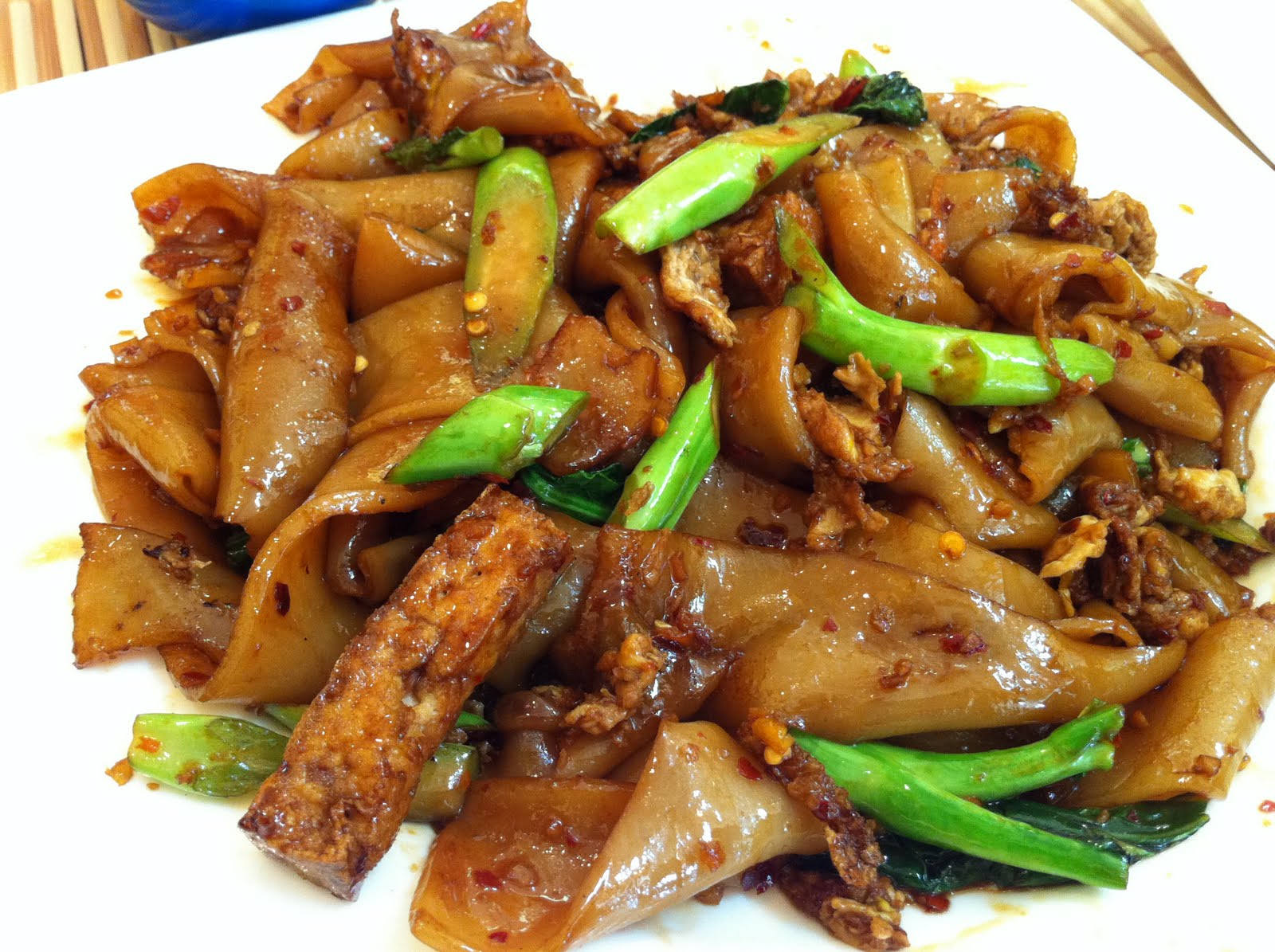 Veg St Louis Drunken Noodles Taste Of Thai