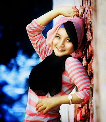 foto hijab yang simple foto hijab yg lagi trend foto hijab yang baik foto hijab yang benar cewek manis senyum indah remaja jadi model terlalu baik