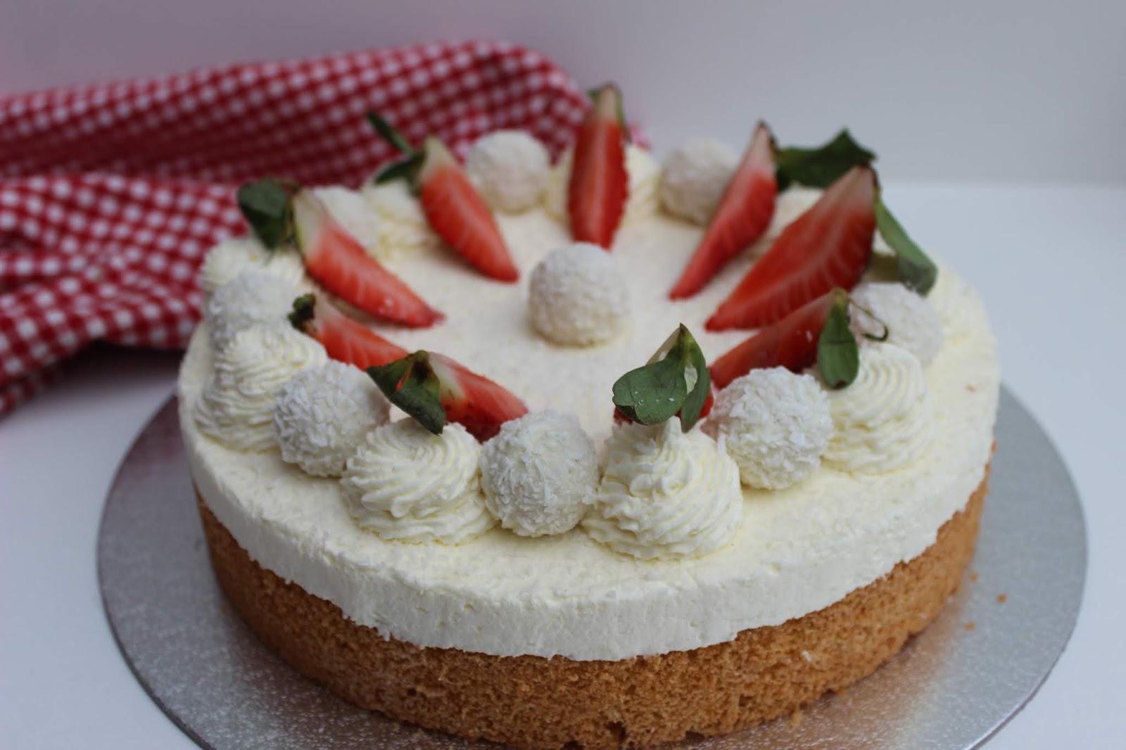 Einfache Raffaellotorte