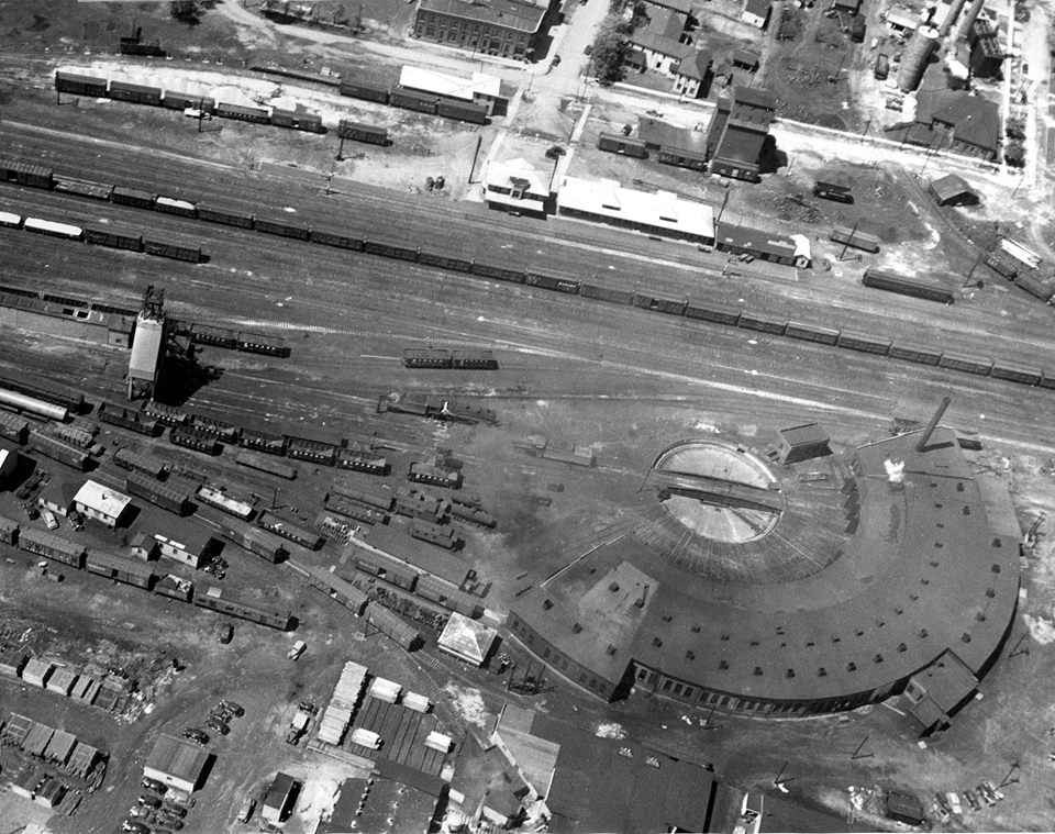 Towns and Nature Montpelier, OH Wabash Roundhouse, Coaling Tower and