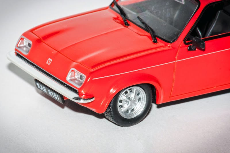 MiniAutoHobby Vauxhall Chevette