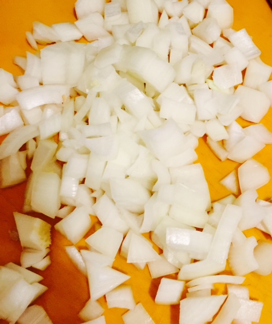 chopped onion 