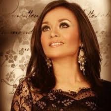 Iyeth Bustami - Laila Canggung download laila canggung