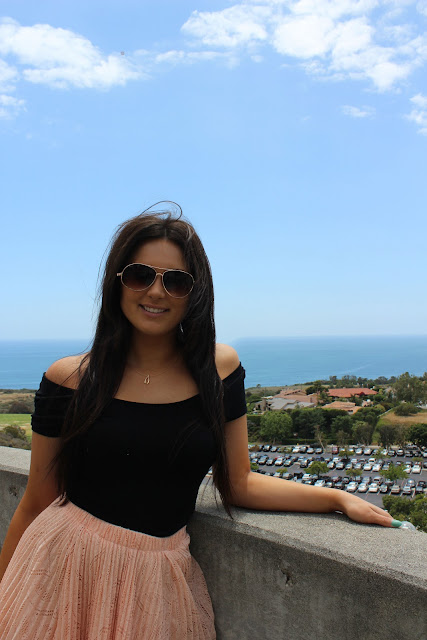 Blogger Mash Elle at the Pepperdine College campus  | Blogger Mash Elle recaps her trip to California with a list of things to do! | California travel | California places to visit
