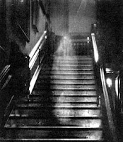 fantasma en la escalera