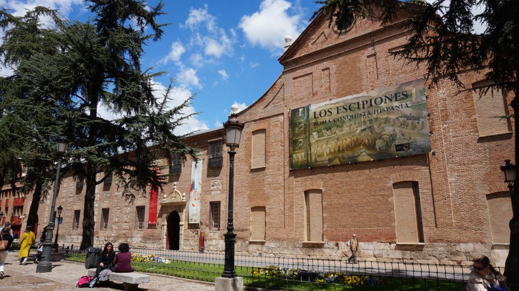 museo arqueologico regional alcala de henares