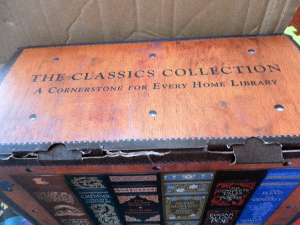 In my mail: Barnes and Noble Leatherbound Collection - Sar Writes