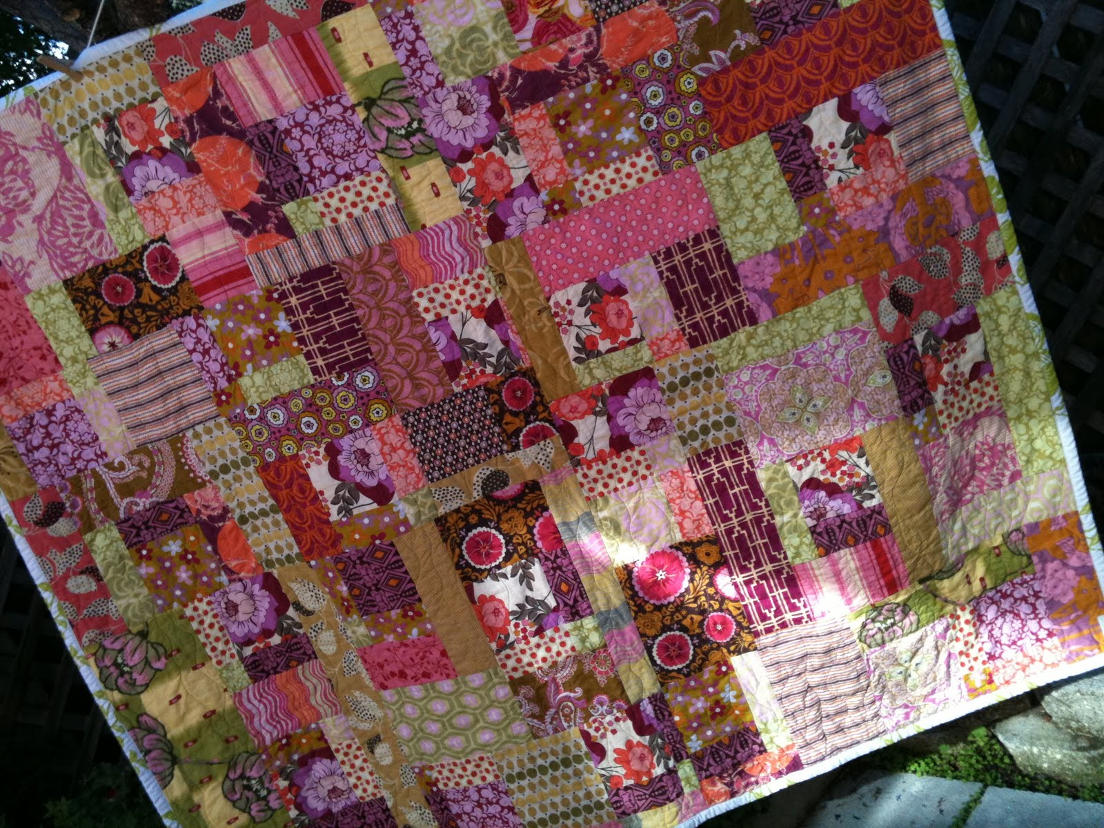 Mama Roux Another Random Patchwork Quilt, Brandied Pear