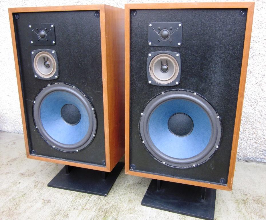 Speakerholic Speakerlab Model 3