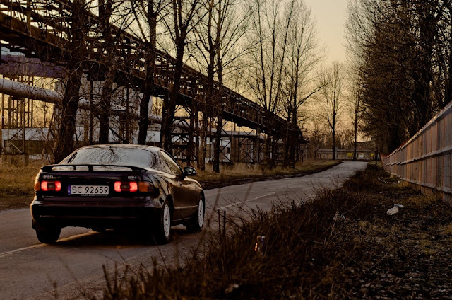 Toyota Celica T18, popularne coupe, na pierwsze auto