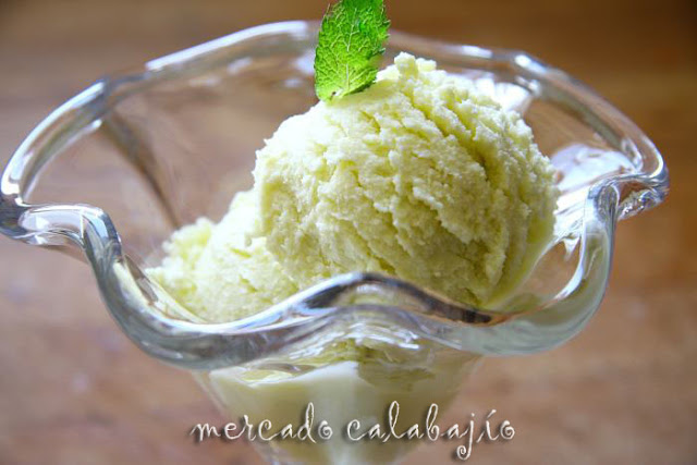 Image of Receta de helado de aceite de oliva y queso crema ...
