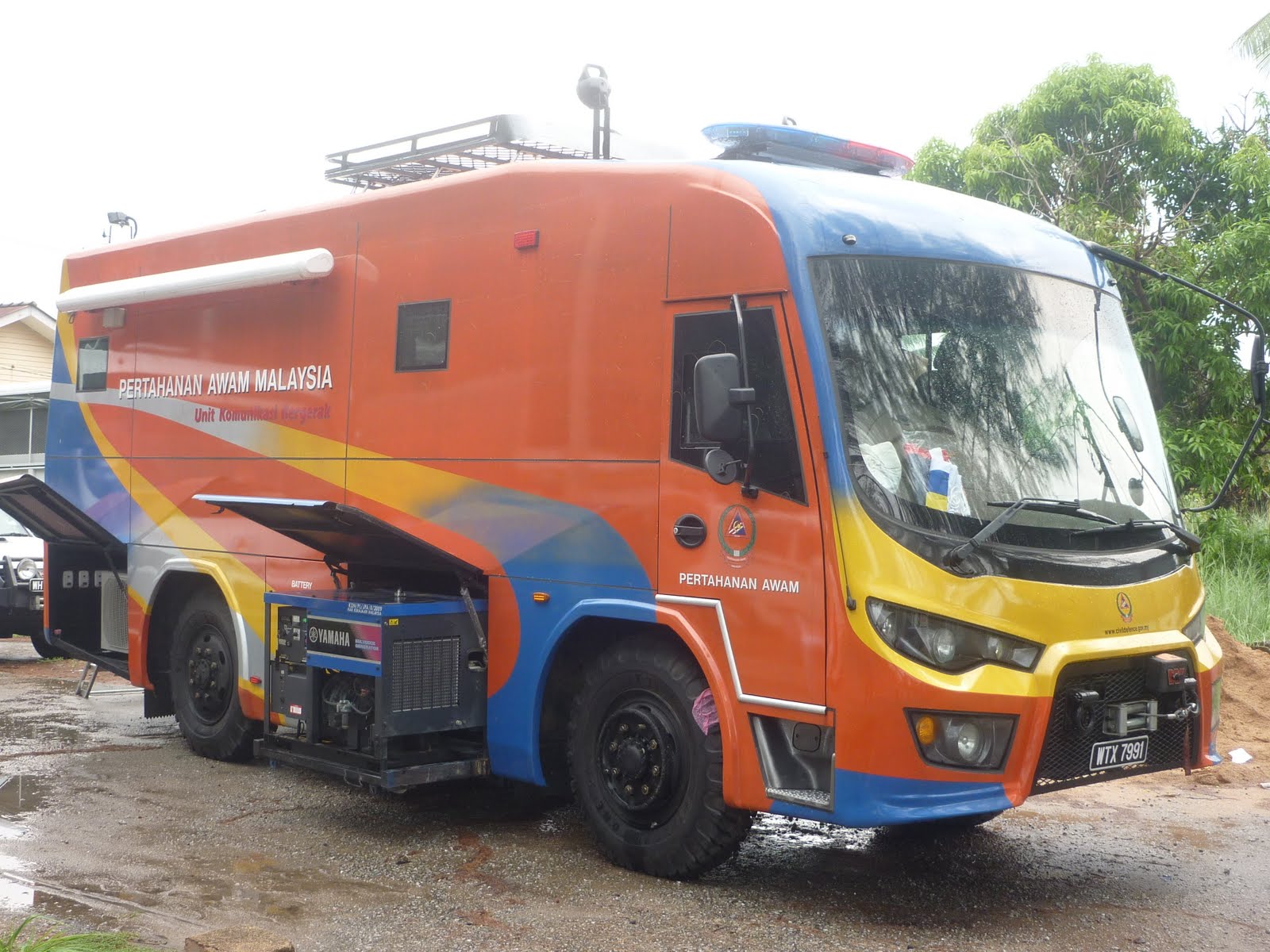 Civil Defence of Malaysia ( CDEF ): Komunikasi Bergerak ( ComCent JPAM ...