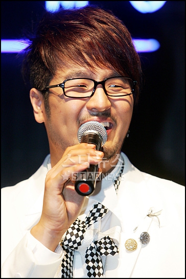 news kim tae woo performs event world kitchen daily k pop news news kim tae woo performs event world kitchen daily k pop news
