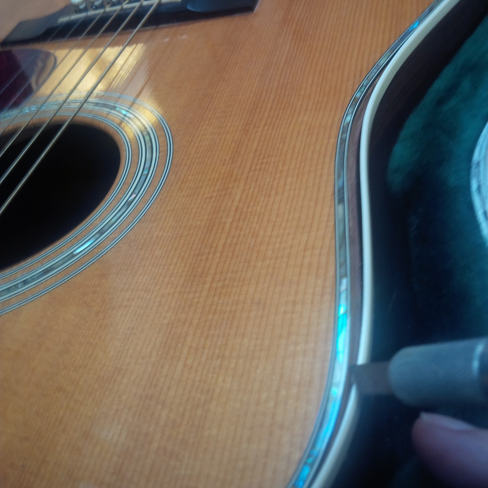 JW Guitarworks Martin Acoustic D41 Binding Repair