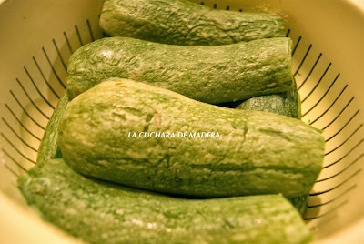 Calabacines Rellenos De Carne Y Anacardos
