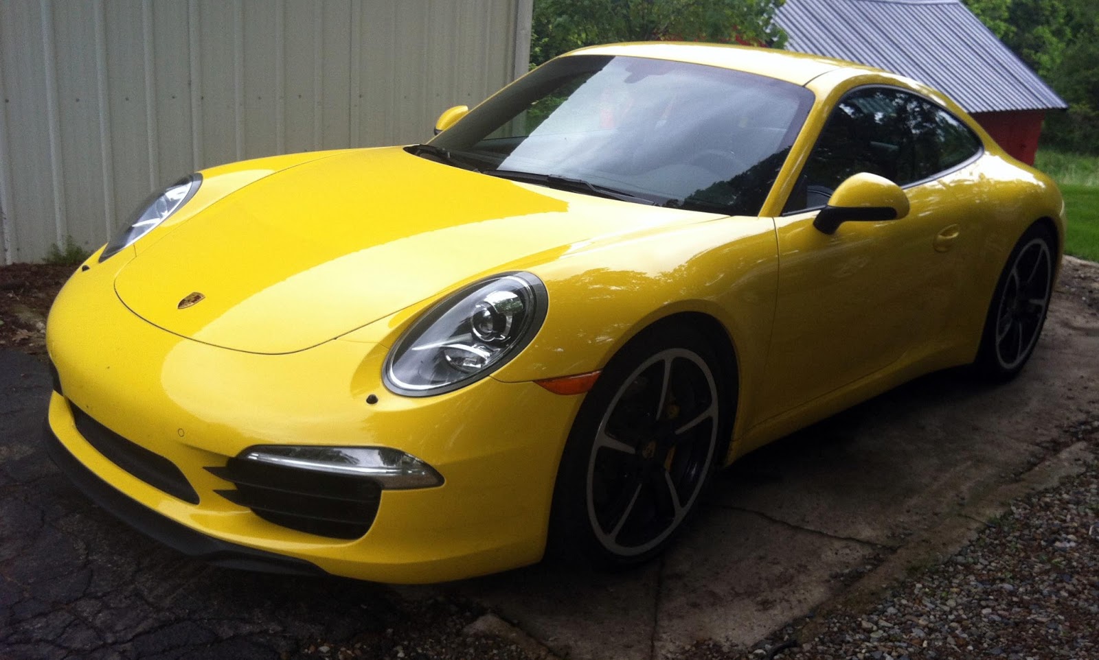 Машина carrera s
