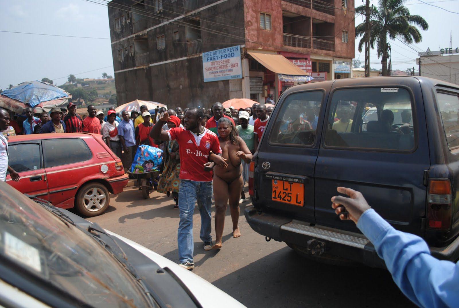 Welcome to the Home of the HOTTEST Gists Online: 2 GIRLS HARRASSED