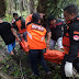 Satgas BPBD Asahan Dibantu Personil Kepolisian Evakuasi Mr X