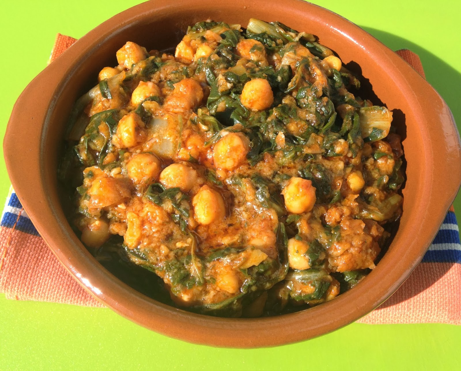 Receta de los Garbanzos con Acelgas