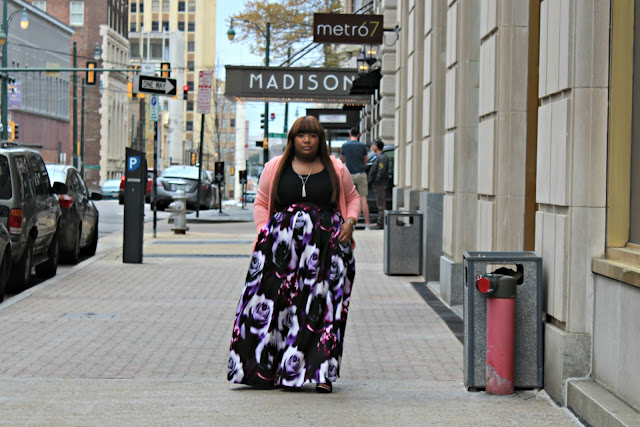 Curvaceously Bee: Cheap and Chic: Maxi Skirt With Tank Tops