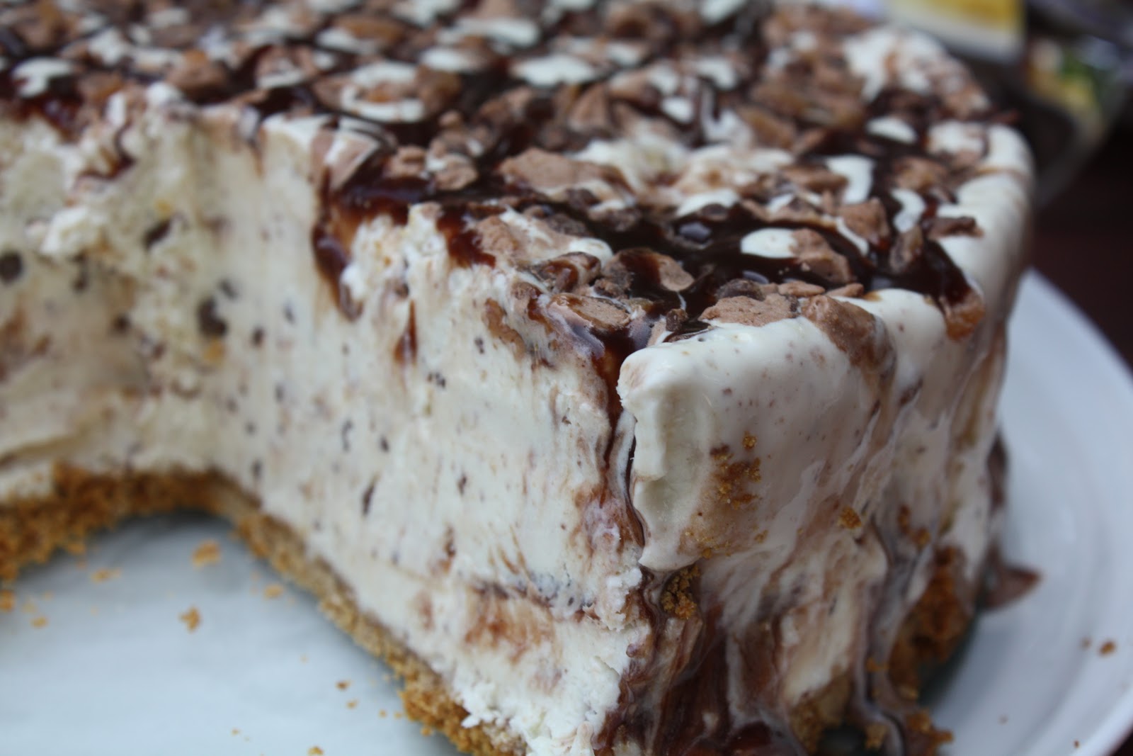 Mel's Sweet Treats Hedy's Mars Bar Ice Cream Cake