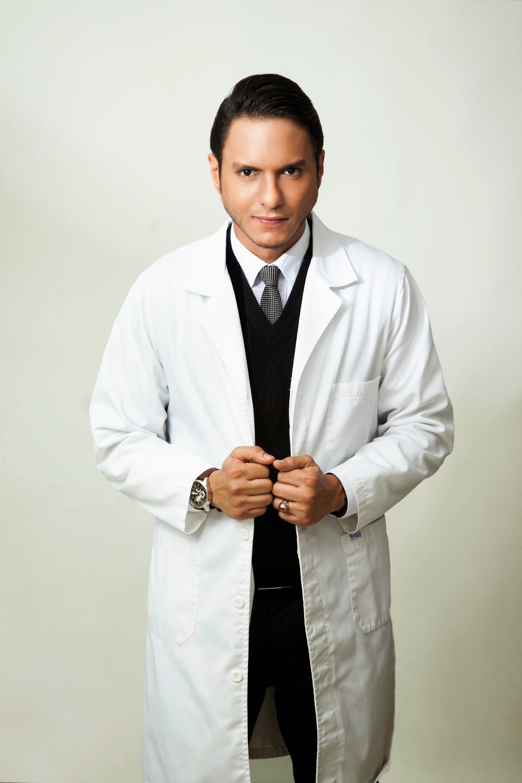 Dr. Carlos Croes