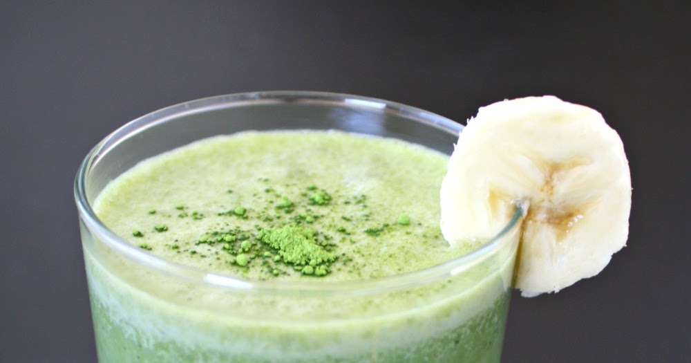 The Garden Grazer Creamy Banana Matcha Smoothie