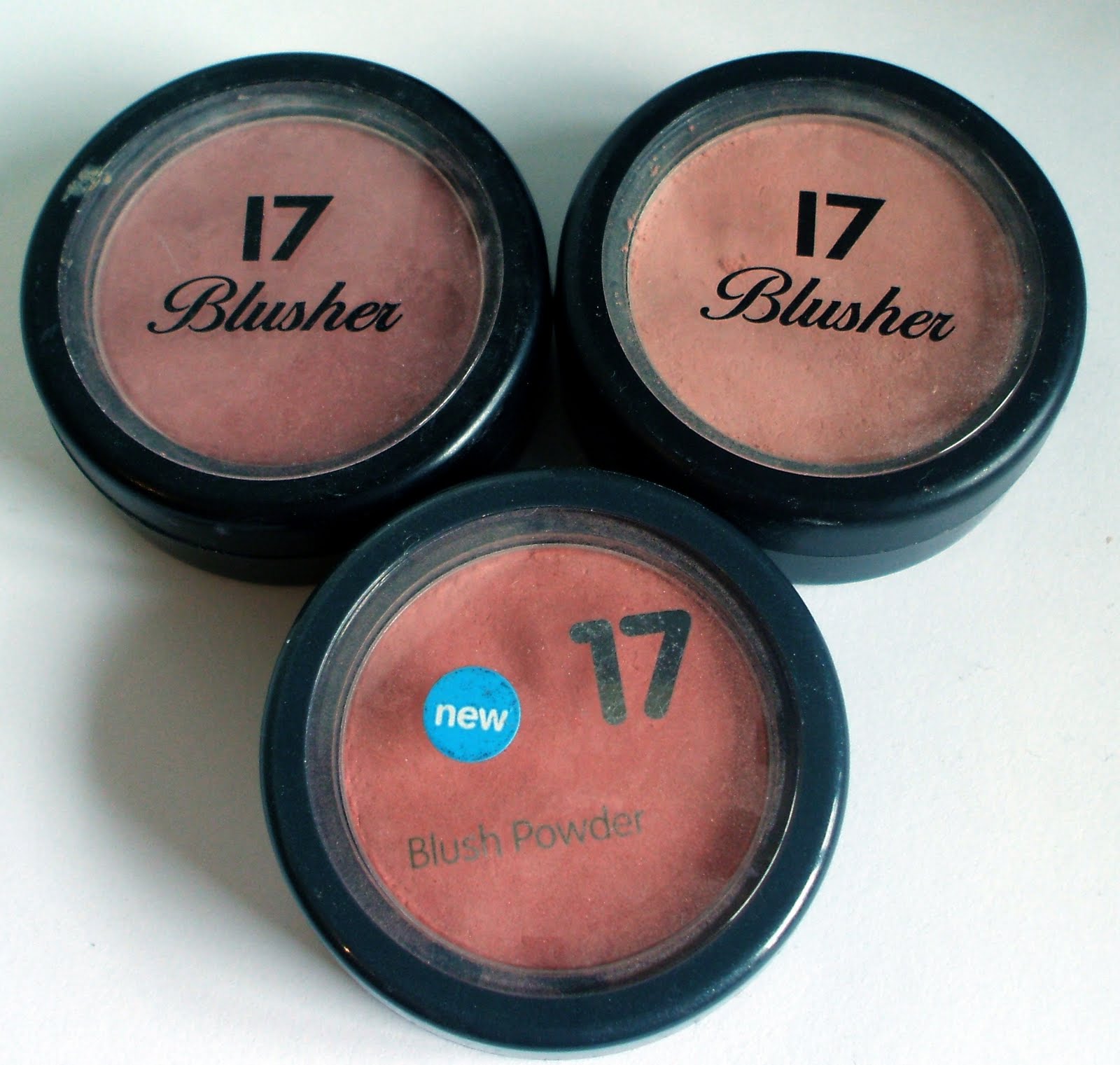 Definitelybeauty 17 blusher Plum Puff